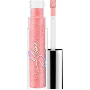 MAC x Selena Bidi Bidi Bom Bom Lipglass